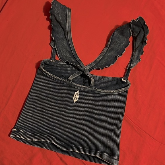 Happiness Runs Flirty Crop Tank - Picture 9 of 10